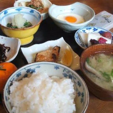 City Hotel Big Bear 由布市 外观 照片
